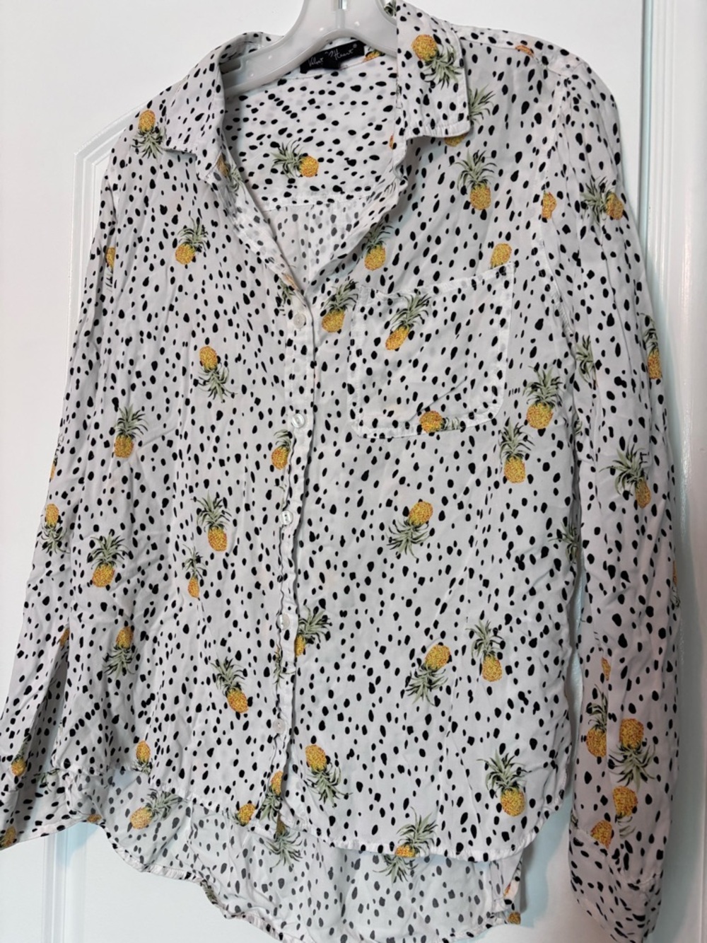 Velvet Heart White Button-Down Shirt with Yellow Pineapple Print Size Medium - Picture 3 of 10